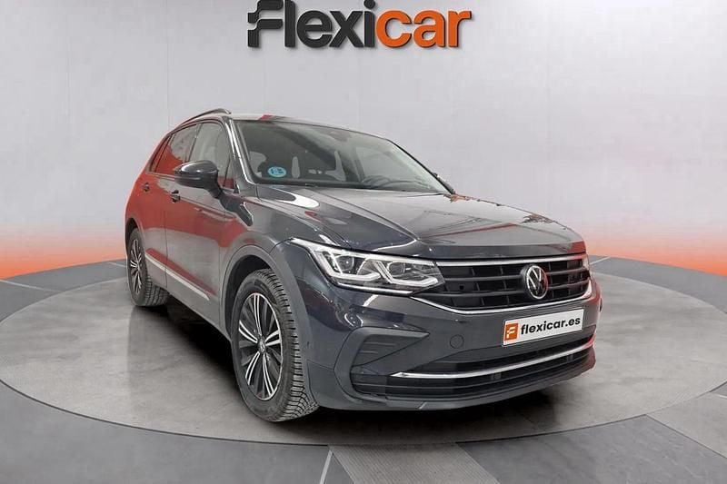 Gris Usado 2022 VW Tiguan Life SUV | 21.990 € (Super precio) - Imagen 1/4