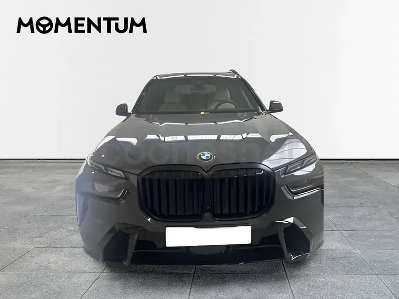 Usado BMW X7 Comfort Edition 352 CV (258 kW) 2026 Gris / plata SUV