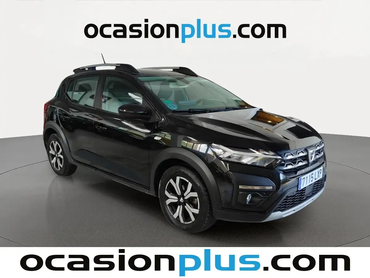 Usado Dacia Sandero Comfort 91 CV (66 kW) 2022 Negro Utilitario