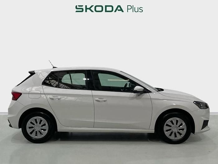Usado Skoda Fabia Active 80 CV (58 kW) 2022 Blanco Utilitario