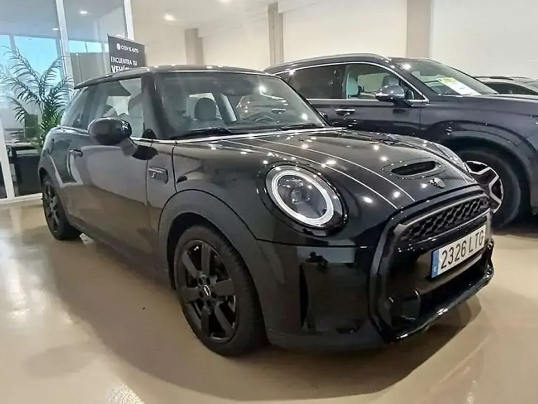 Usado Mini Cooper S 178 CV (130 kW) 2021 Negro Utilitario