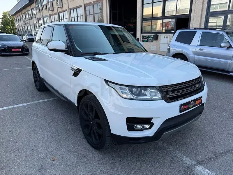 Usado Land Rover Range Rover SE 256 CV (188 kW) 2013 Blanco SUV