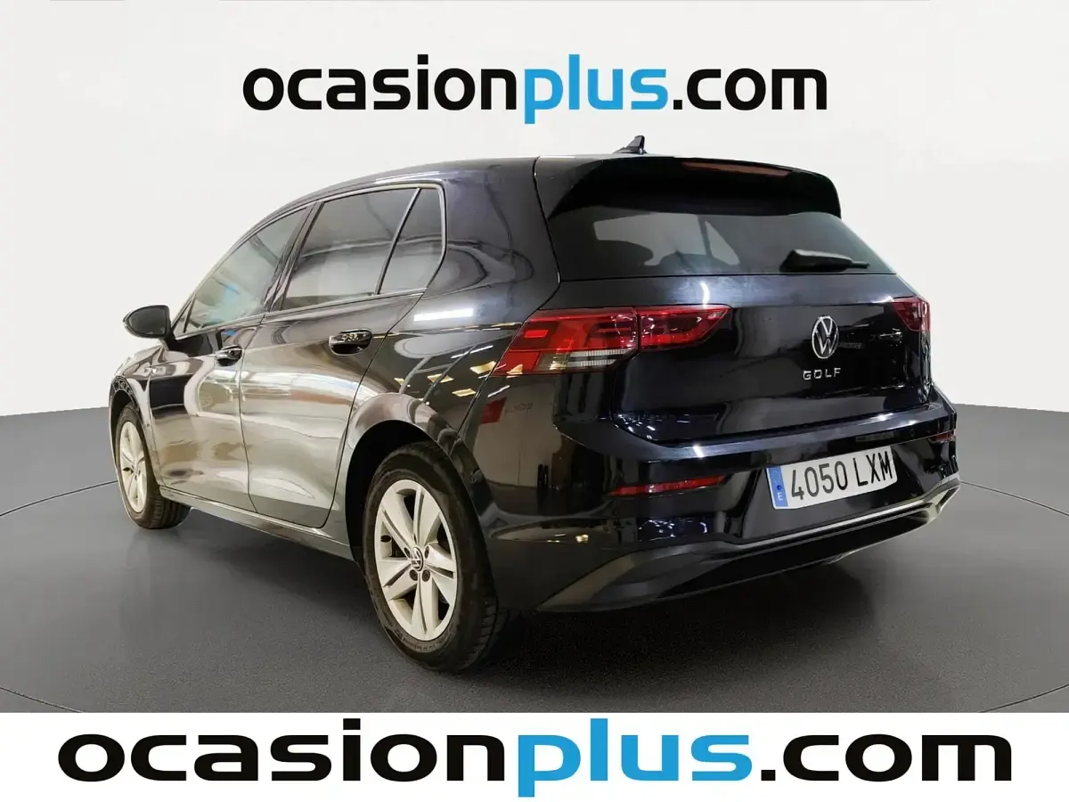Usado VW Golf VIII Life 131 CV (96 kW) 2022 Negro Utilitario