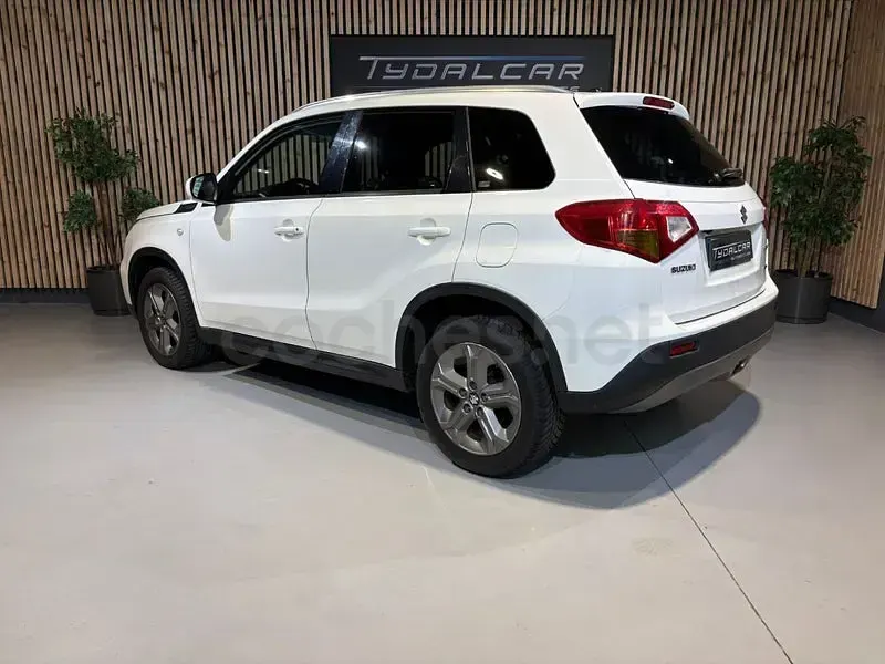 Usado Suzuki Vitara 120 CV (88 kW) 2015 Blanco SUV