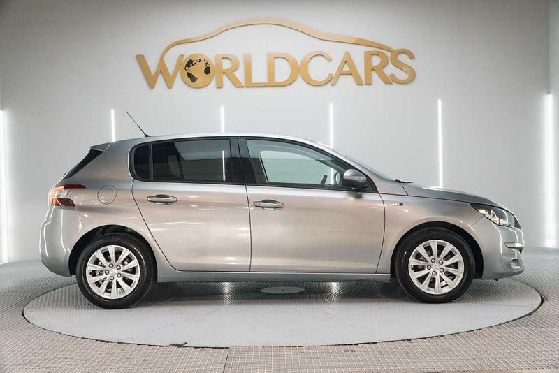 Usado Peugeot 308 Style 110 CV (80 kW) 2016 Gris Utilitario