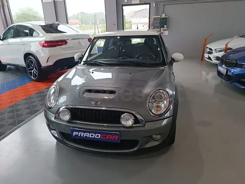 Usado Mini Cooper S 175 CV (128 kW) 2010 Gris / plata Utilitario