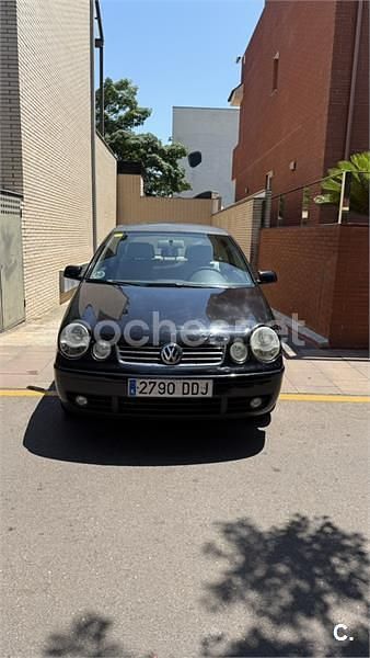 Negro Usado 2005 VW Polo Sportline Berlina | 2900 € (Precio justo) - Imagen 1/4