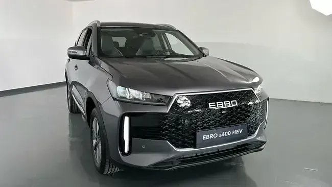 Usado Ebro s400 211 CV (155 kW) 2025 Gris SUV
