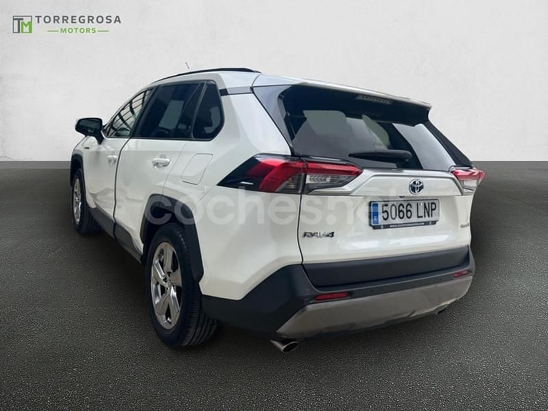 Usado Toyota RAV4 Hybrid Advance 218 CV (160 kW) 2021 Blanco SUV