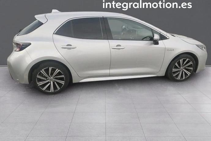 Usado Toyota Corolla Style 122 CV (89 kW) 2022