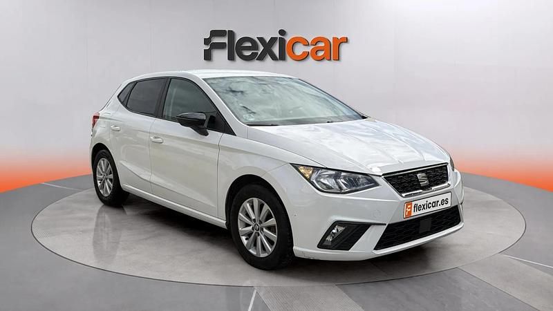Usado Seat Ibiza CONNECT 75 CV (55 kW) 2018 Blanco Utilitario