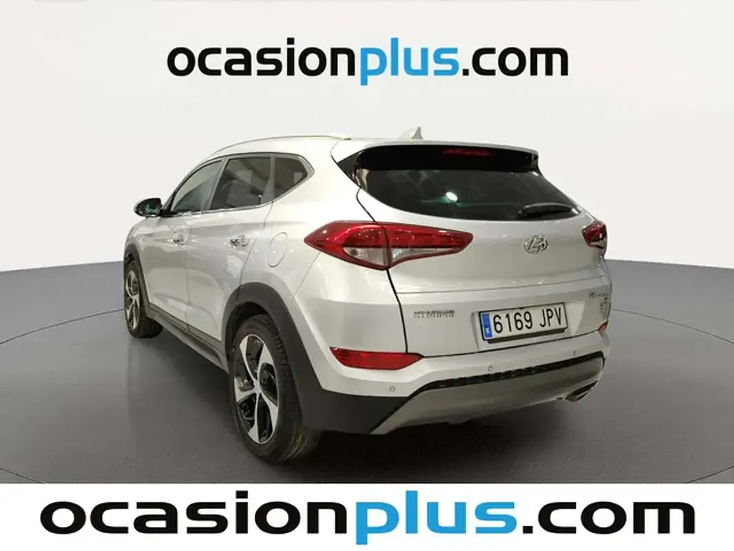 Usado Hyundai Tucson 136 CV (100 kW) 2016 Plateado SUV