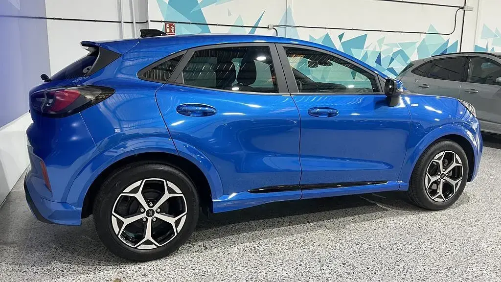 Usado Ford Puma ST-Line 125 CV (91 kW) 2025 Azul desert island (metalizado) SUV