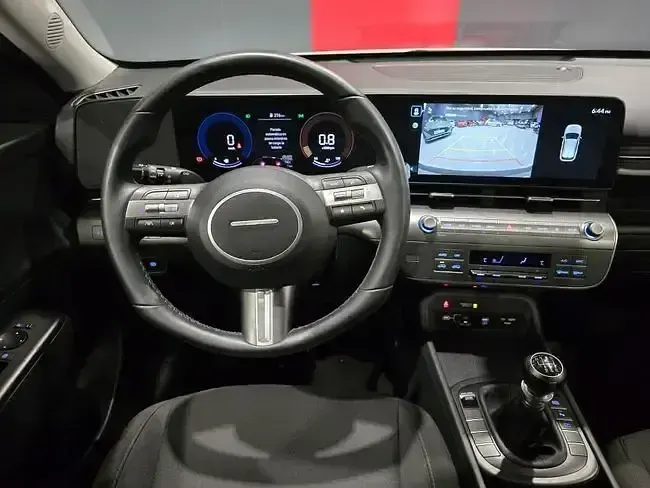 Usado Hyundai Kona 120 CV (88 kW) 2024 Blanco SUV