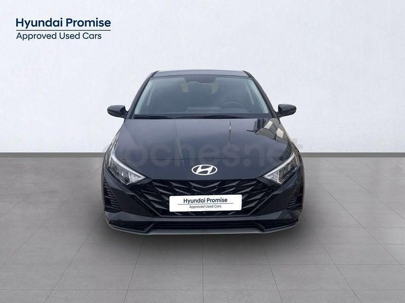 Nuevo Hyundai i20 100 CV (73 kW) 2025 Gris / plata Utilitario