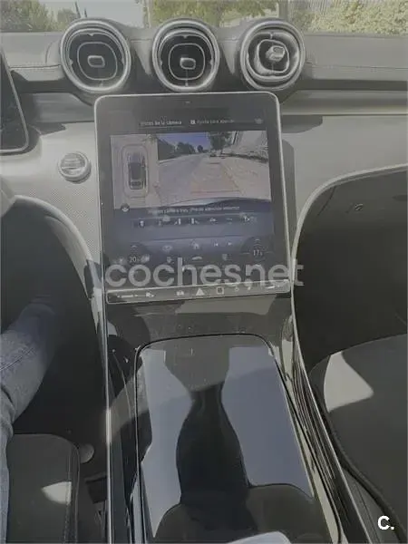 Usado Mercedes C220 200 CV (147 kW) 2023 Gris / plata Berlina