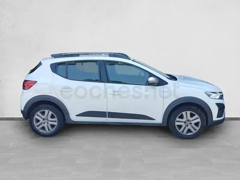 Usado Dacia Sandero Essentiel 101 CV (74 kW) 2023 Blanco Berlina