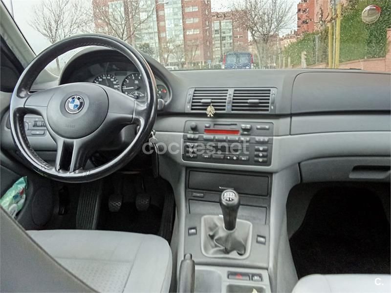 Usado BMW 318 143 CV (105 kW) 2003 Azul Berlina