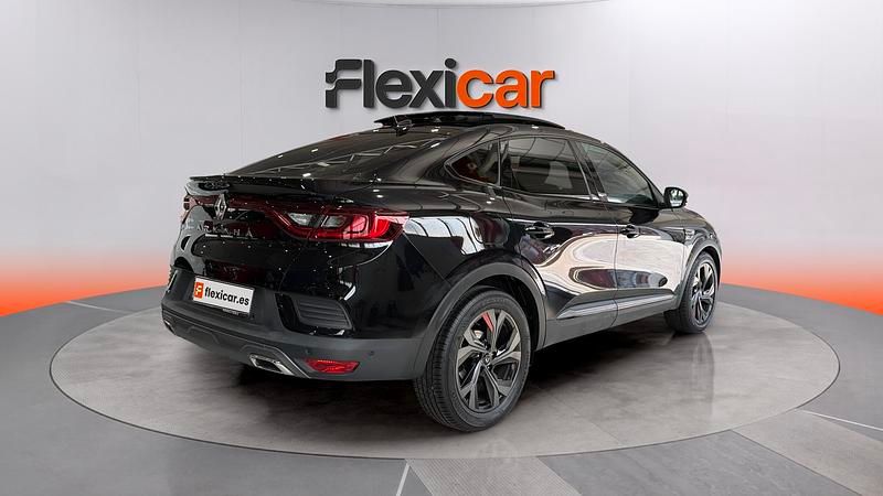 Usado Renault Arkana RS Line 160 CV (117 kW) 2022 Negro SUV