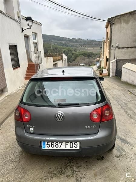 Gris / plata Usado 2006 VW Golf Highline Berlina | 4000 € (Buen precio) - Imagen 1/4