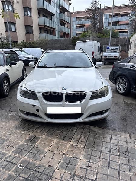 Usado BMW 318 143 CV (105 kW) 2009 Blanco Familiar