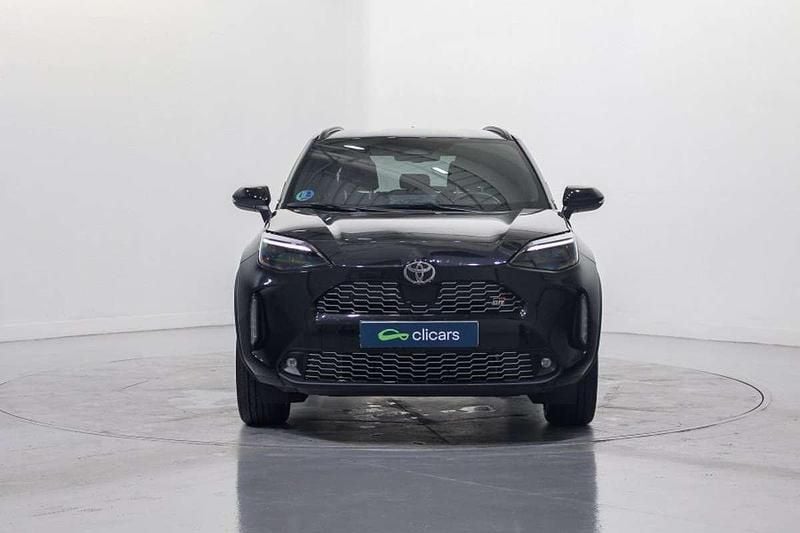 Usado Toyota Yaris Cross Sport 91 CV (66 kW) 2024 Negro SUV