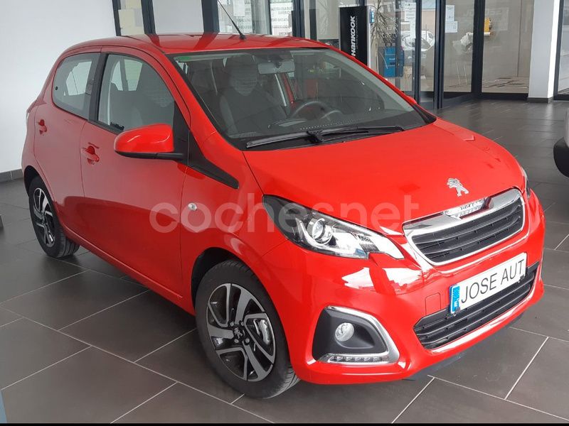 Usado Peugeot 108 Allure 72 CV (52 kW) 2021 Rojo Utilitario
