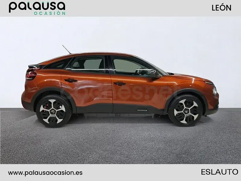 Usado Citroën C4 Feel 110 CV (80 kW) 2022 Naranja Berlina