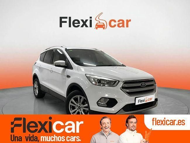 Usado Ford Kuga Trend 150 CV (110 kW) 2019 Blanco SUV