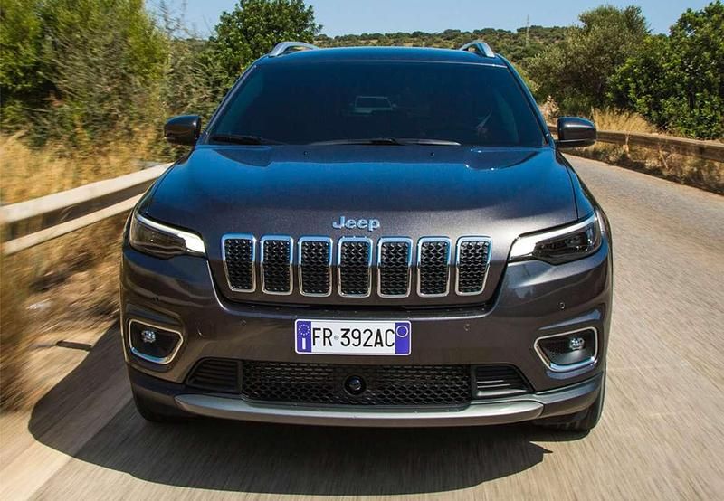 Negro Usado 2015 Jeep Cherokee Longitude SUV | 13.099 € (Buen precio) - Imagen 1/4