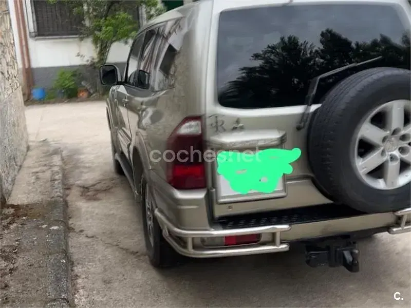 Usado Mitsubishi Montero 160 CV (117 kW) 2005 Gris / plata SUV