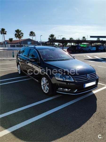 Negro Usado 2011 VW Passat Highline Familiar | 7899 € - Imagen 1/4
