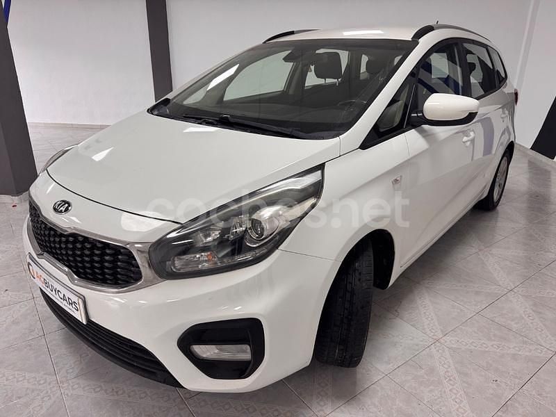 Usado Kia Carens 135 CV (99 kW) 2017 Blanco Monovolumen