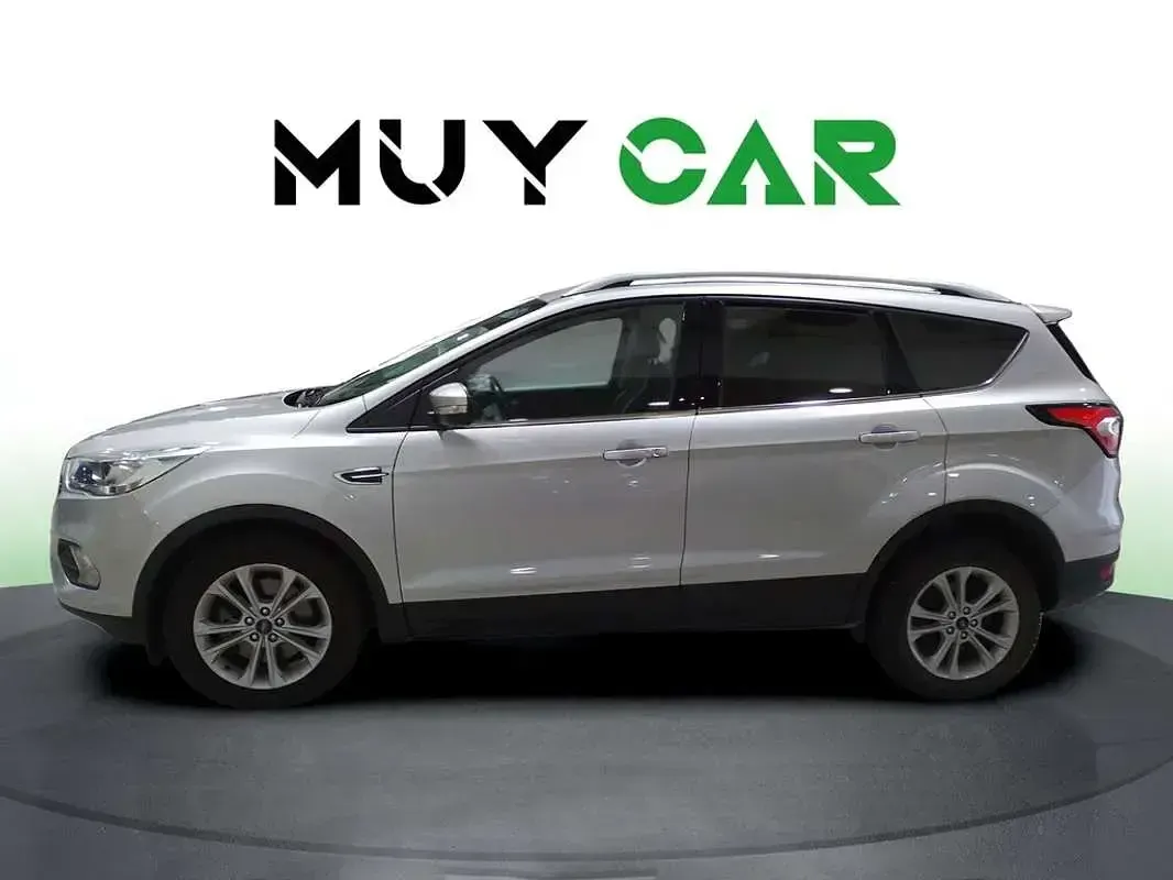 Usado Ford Kuga Titanium 120 CV (88 kW) 2018 Gris SUV