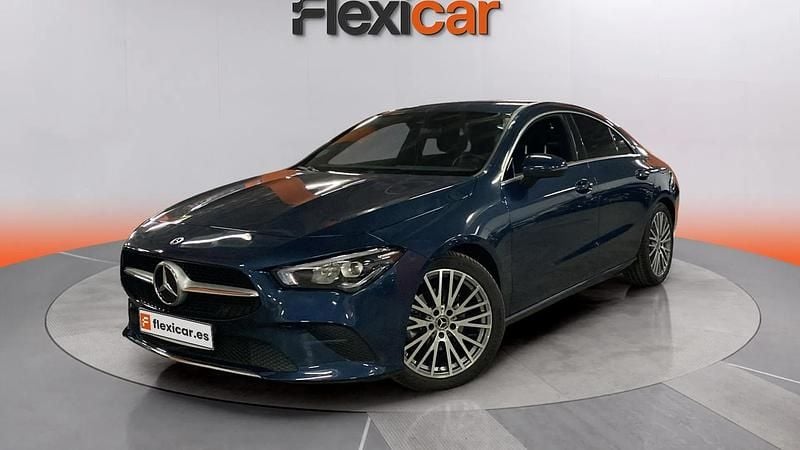 Usado Mercedes CLA180 136 CV (100 kW) 2023 Azul Berlina