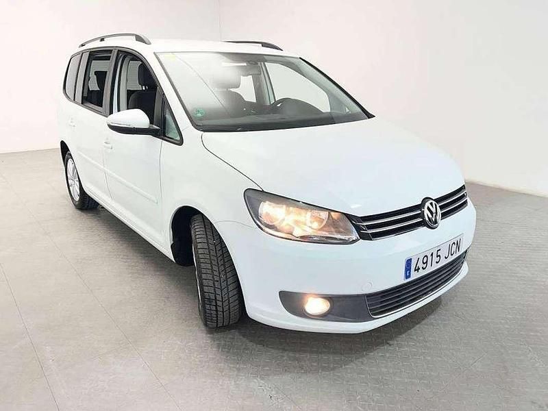 Usado VW Touran Advance 105 CV (77 kW) 2015 Blanco Monovolumen