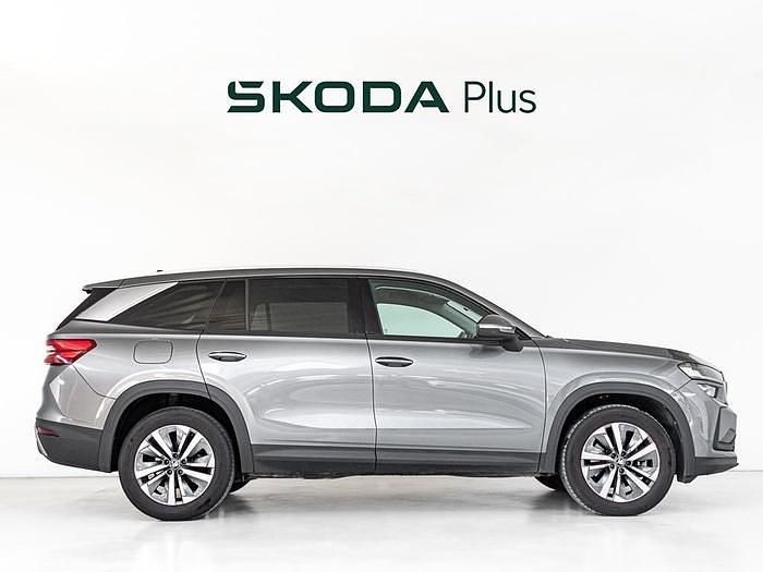 Begagnad Skoda Kodiaq Selection 150 HK (110 kW) 2025 Grå SUV