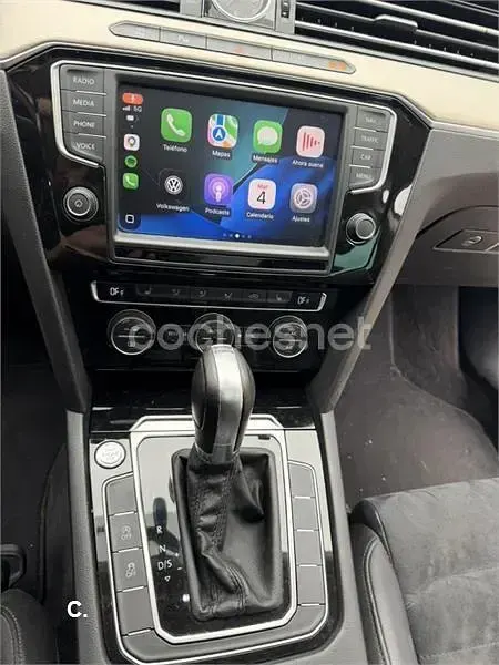 Usado VW Passat Sportline 190 CV (139 kW) 2016 Gris / plata Familiar