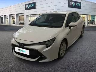 Usado Toyota Corolla Active 122 CV (89 kW) 2020 Blanco Berlina