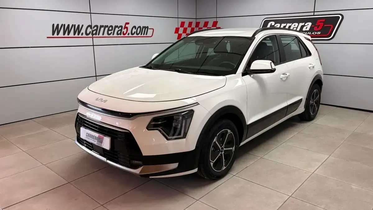 Usado Kia Niro 141 CV (103 kW) 2022 Blanco SUV
