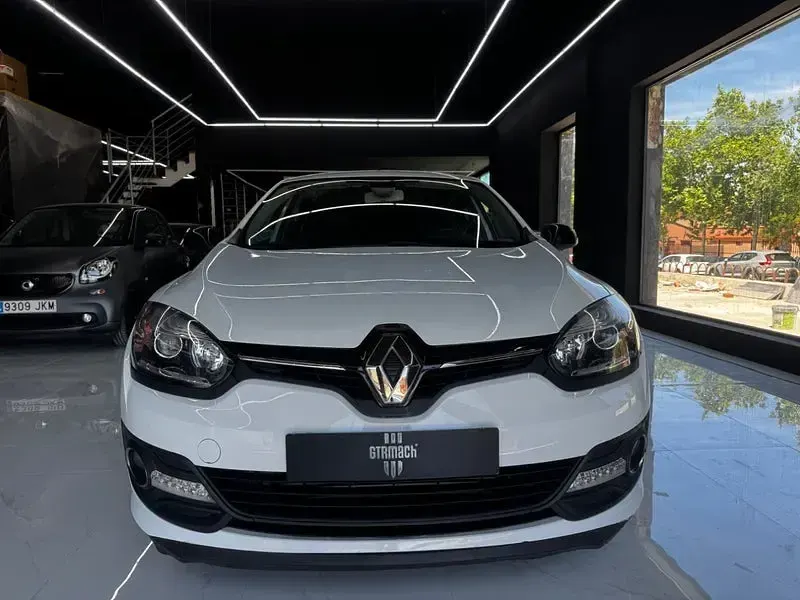 Usado Renault Mégane Coupé LIMITED 116 CV (85 kW) 2016 Blanco Coupe