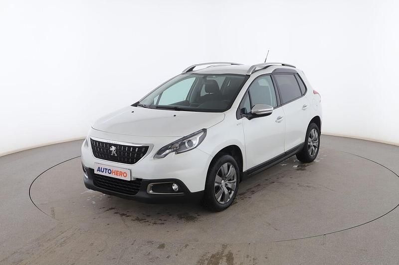 Usado Peugeot 2008 Style 110 CV (80 kW) 2019 Blanco SUV
