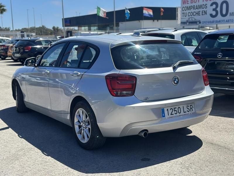 Usado BMW 118 143 CV (105 kW) 2013 Plata metalico Utilitario