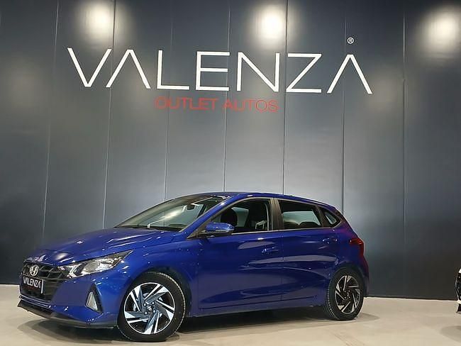 Azul Usado 2023 Hyundai i20 | 15.900 € (Un poco caro) - Imagen 1/4