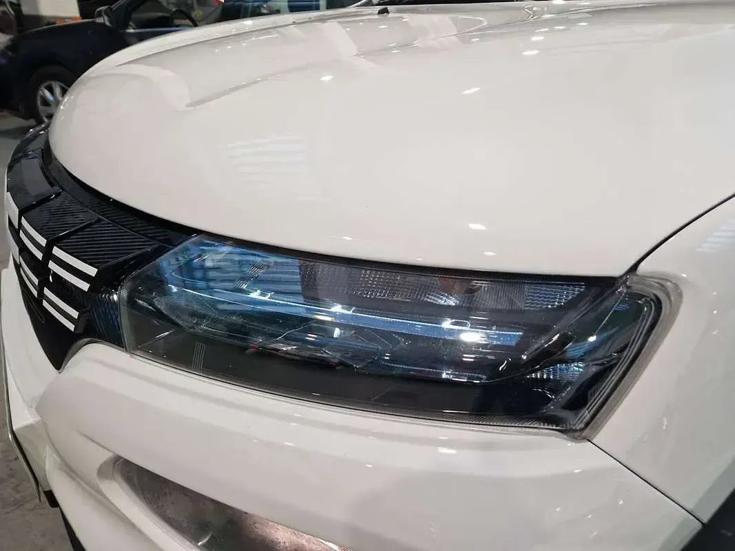 Usado Dacia Spring Business 33 kW (45 CV) 2023 Blanco Utilitario