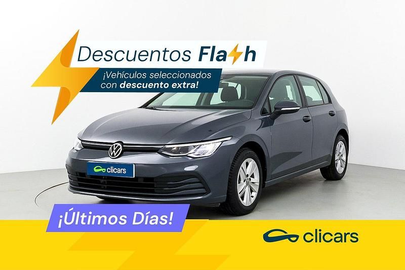 Usado VW Golf VIII 110 CV (80 kW) 2021 Gris Berlina