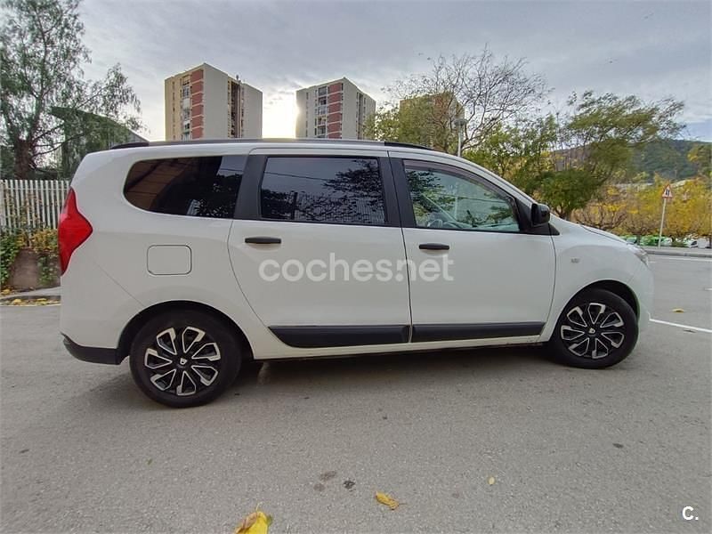 Usado Dacia Lodgy Comfort 95 CV (69 kW) 2019 Blanco Monovolumen