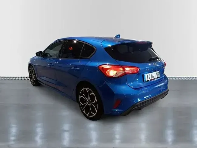 Usado Ford Focus ST-Line X 125 CV (91 kW) 2022 Azul desert island (metalizado) Berlina