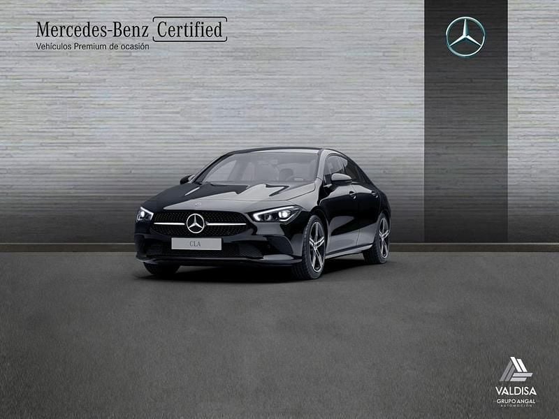 Usado Mercedes CLA180 136 CV (100 kW) 2023 Negro Berlina