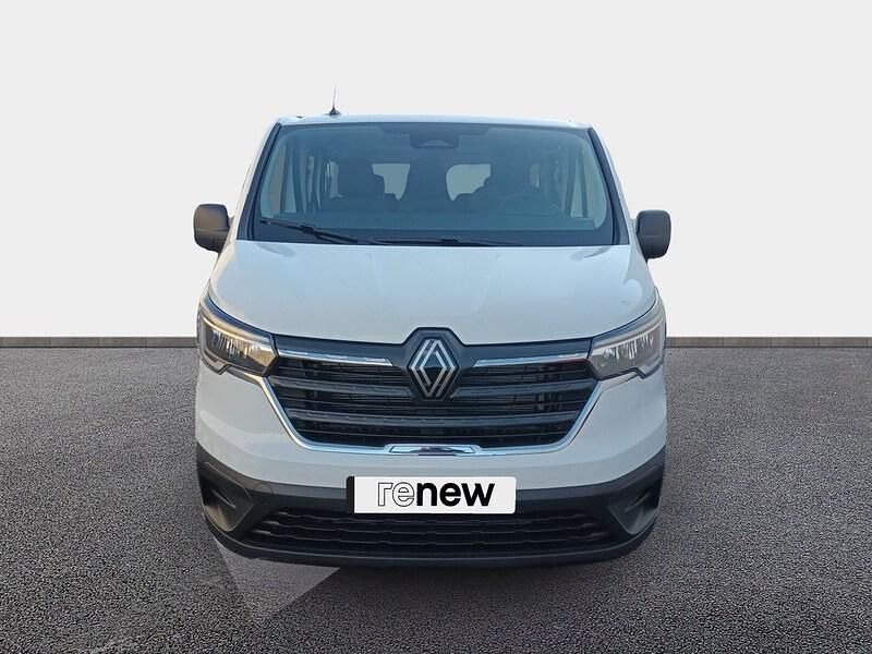 Usado Renault Trafic 110 CV (80 kW) 2024 Blanco Monovolumen